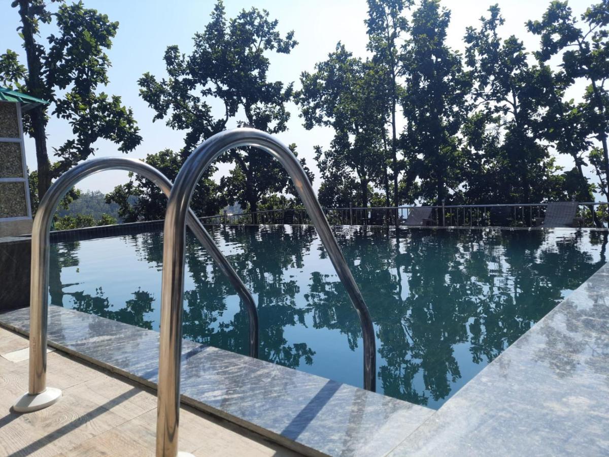 לנסדאון Blue Pine Orchards - Villas מראה חיצוני תמונה