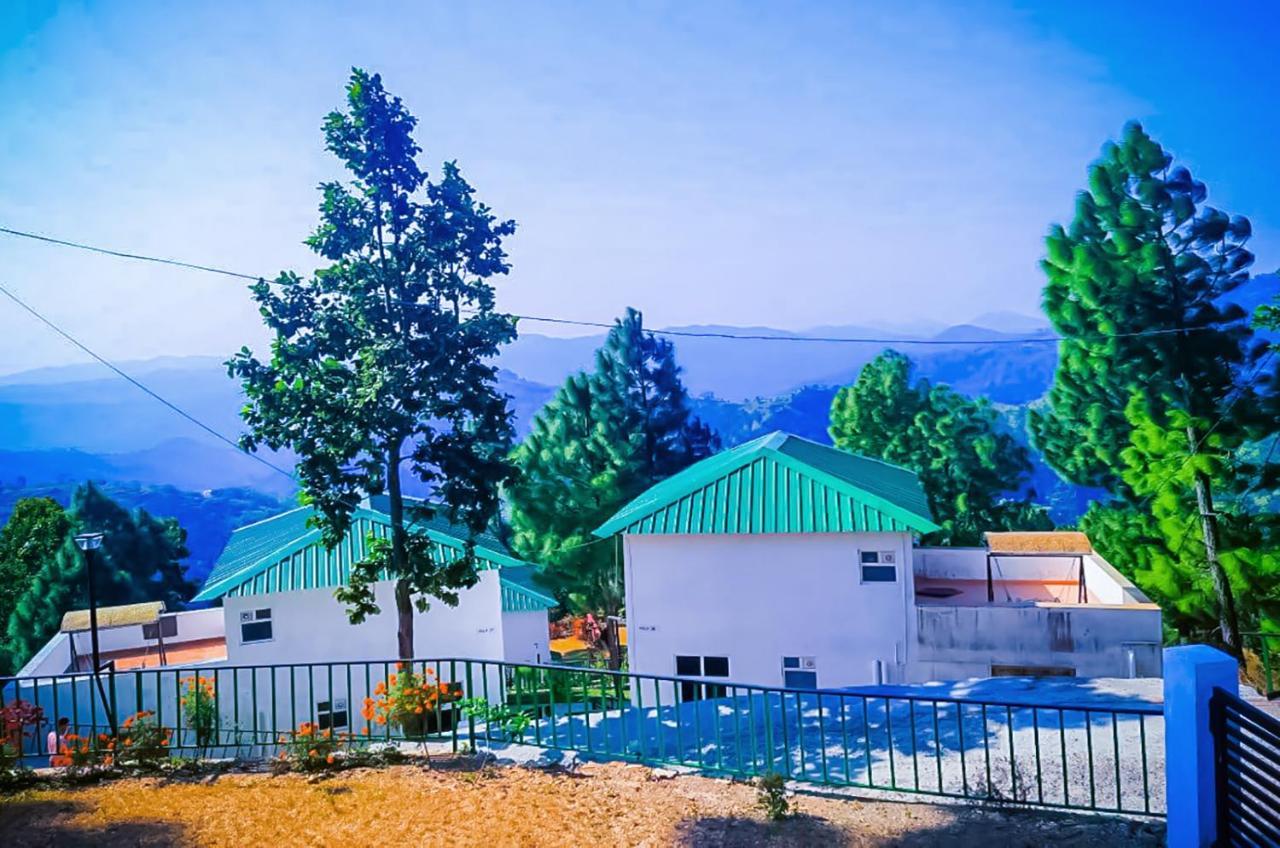 לנסדאון Blue Pine Orchards - Villas מראה חיצוני תמונה