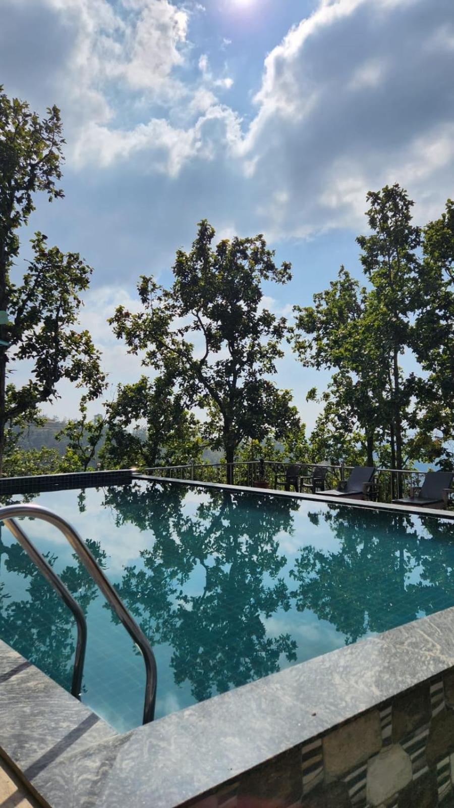 לנסדאון Blue Pine Orchards - Villas מראה חיצוני תמונה